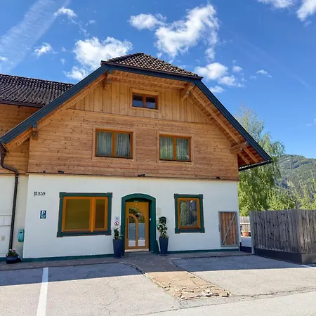 Chalet-apartment Alpenresidenz アパート ザンクト・ミヒャエル・イム・ルンガウ