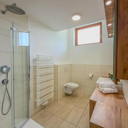 Chalet-apartment Alpenresidenz アパート *